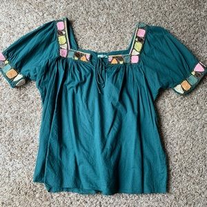 Old Navy Embellished Top Size L